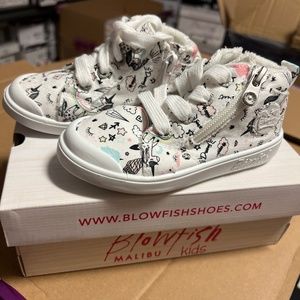 Blowfish valetta off white unicorn print sneaker
